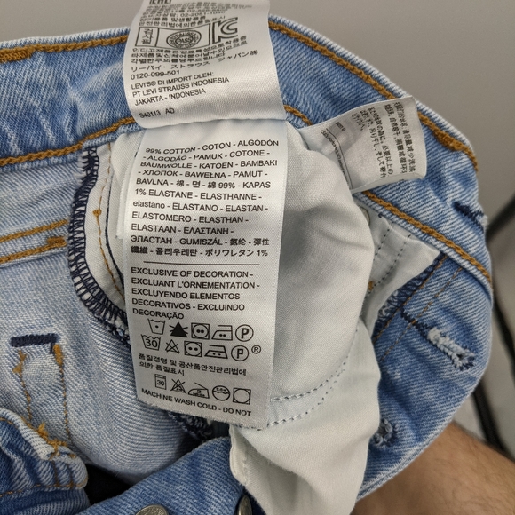 LEVI'S Wedgie Light Wash Straight Leg Jean W25 L26 - Picture 8 of 9